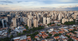 Imagem representativa do por que investir em imóveis em 2025 é uma ótima opção